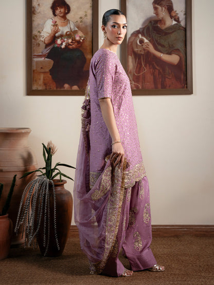 Faiza Faisal | Zareen Luxury Formals | SILQUE