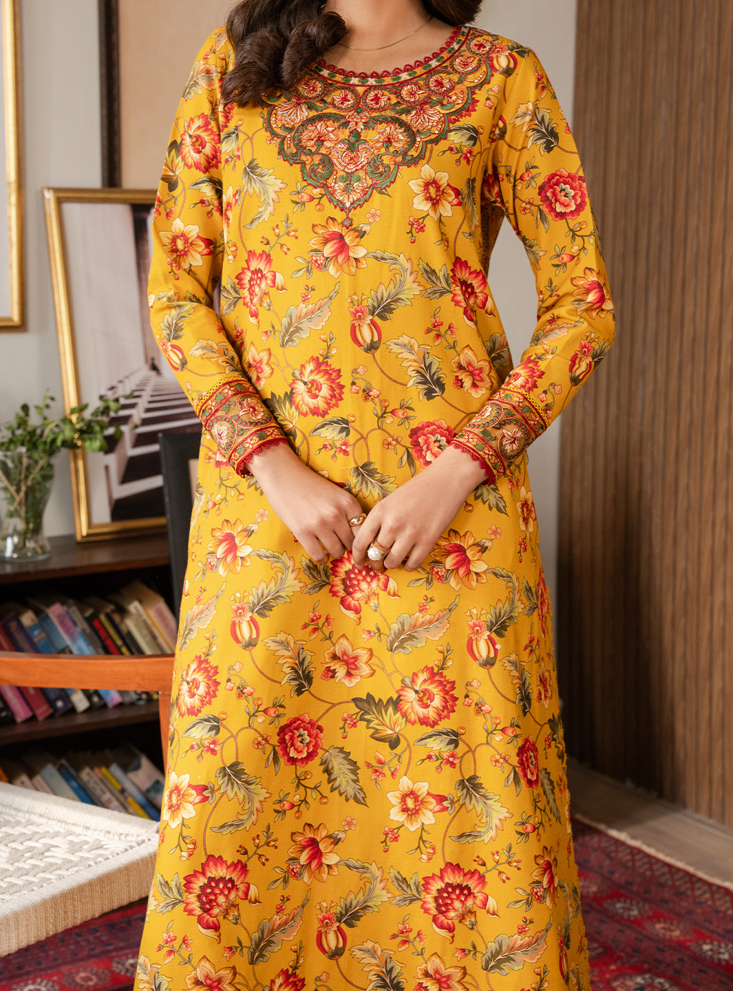Faiza Faisal | Lumiere Pret | SUNLIT PETAL