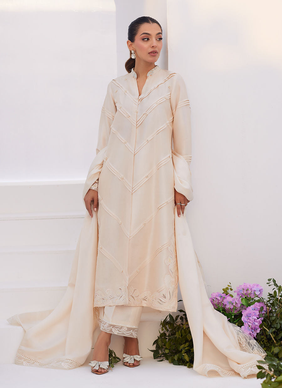 Farah Talib Aziz | Zaza Luxe Pret 24 | TISELE IVORY PLEATED RAW SILK SHIRT AND DUPATTA - House Of Anaya