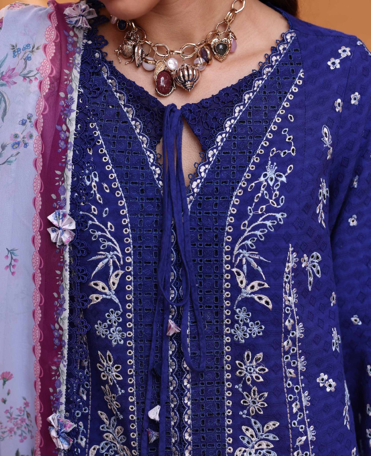Republic Womenswear | Embroidered Pret 26 | Lumineuse