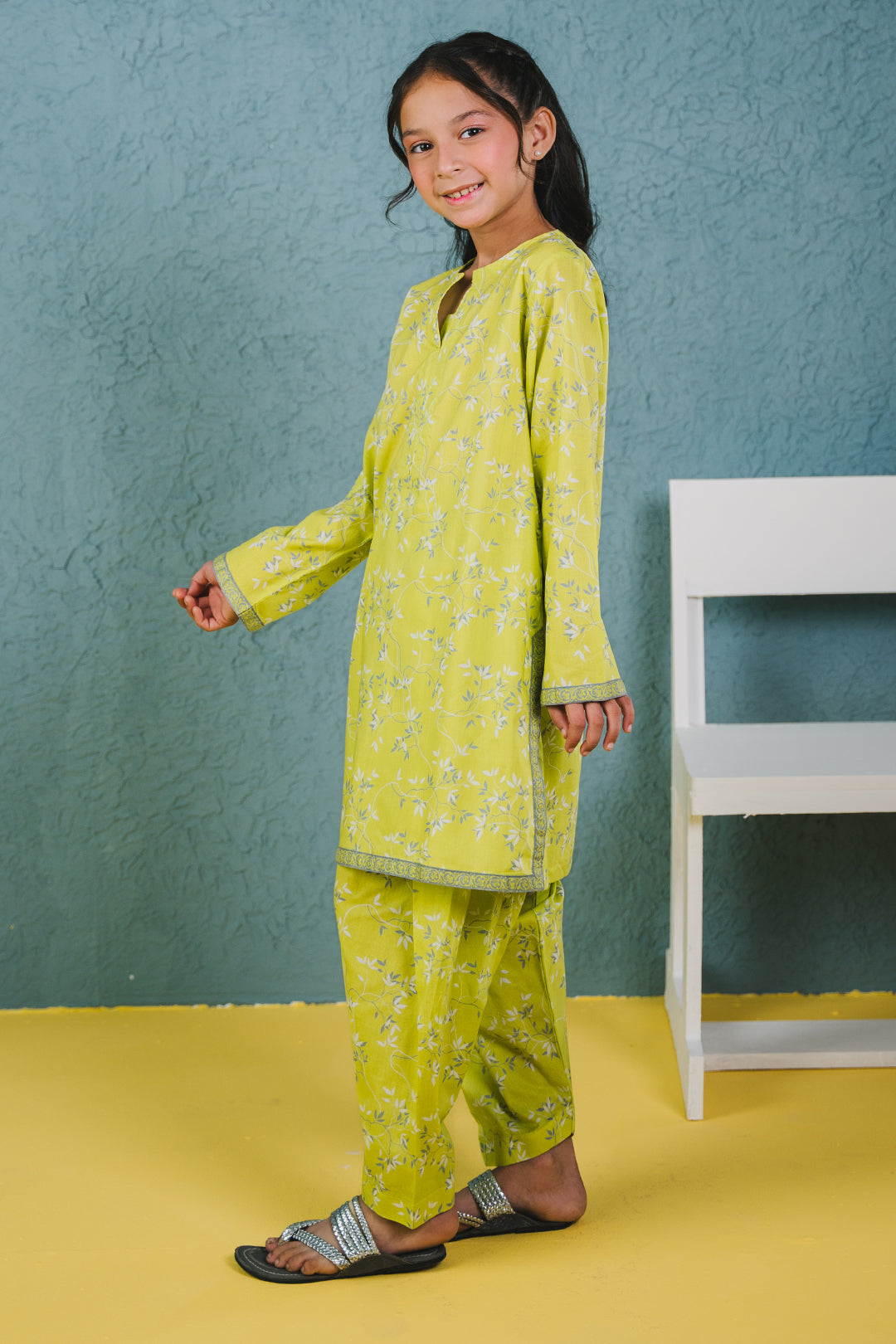 Zellbury Girls | 2 Piece Lawn | Kurta Trouser - 2410 - Libasekhas