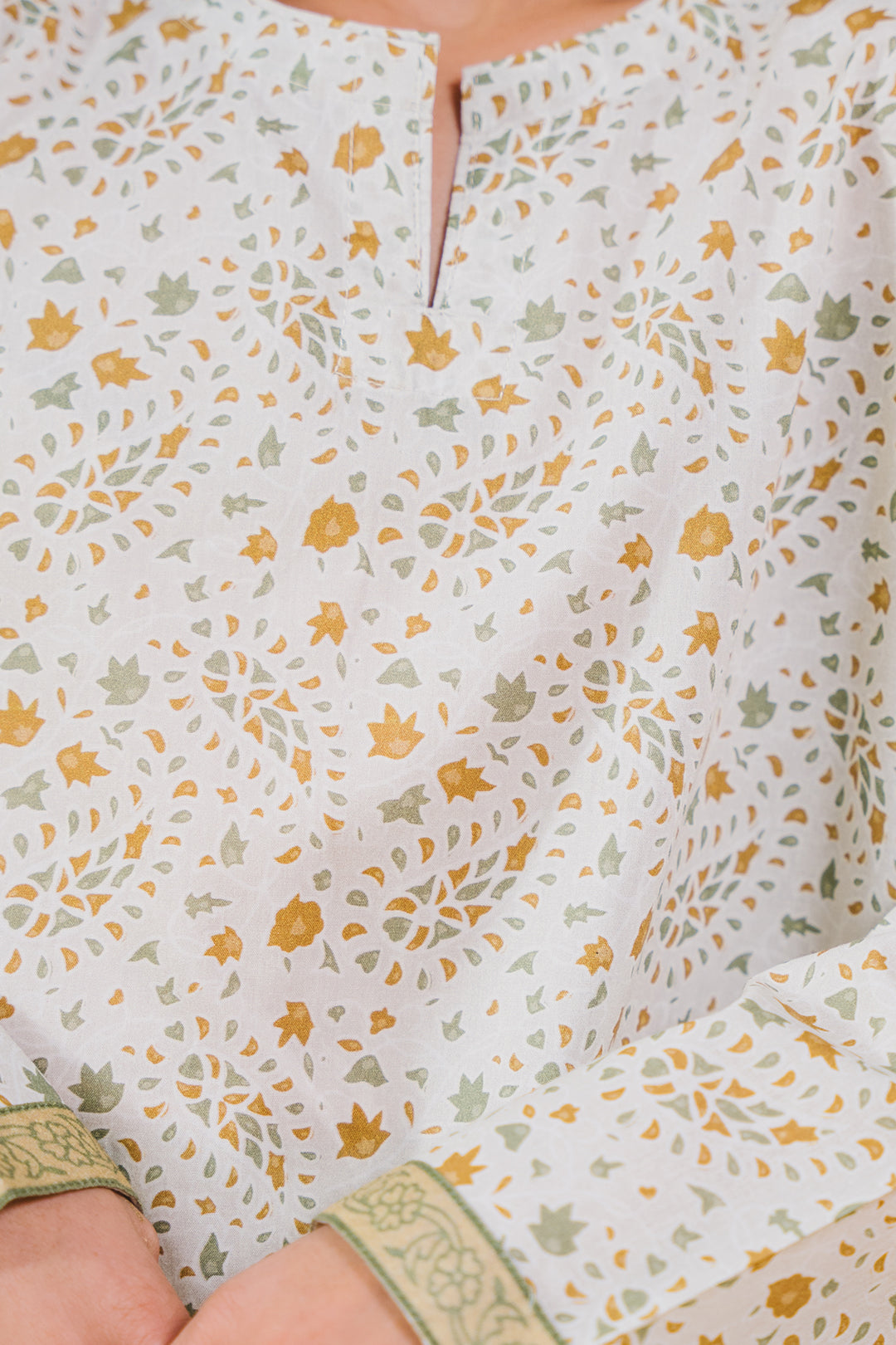 Zellbury Girls | 2 Piece Lawn | Kurta Trouser - 2415 - Libasekhas