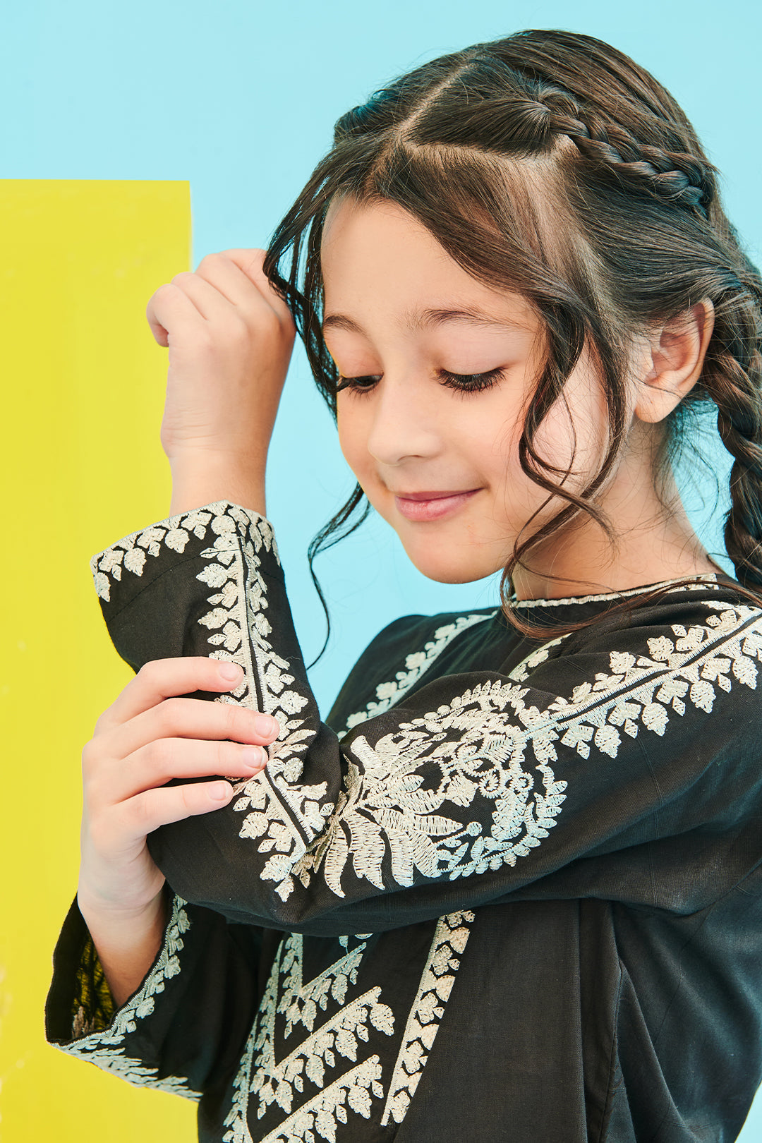 Zellbury Girls | 2 Piece Lawn | Embroidered Kurta Trouser - 2466 - Libasekhas