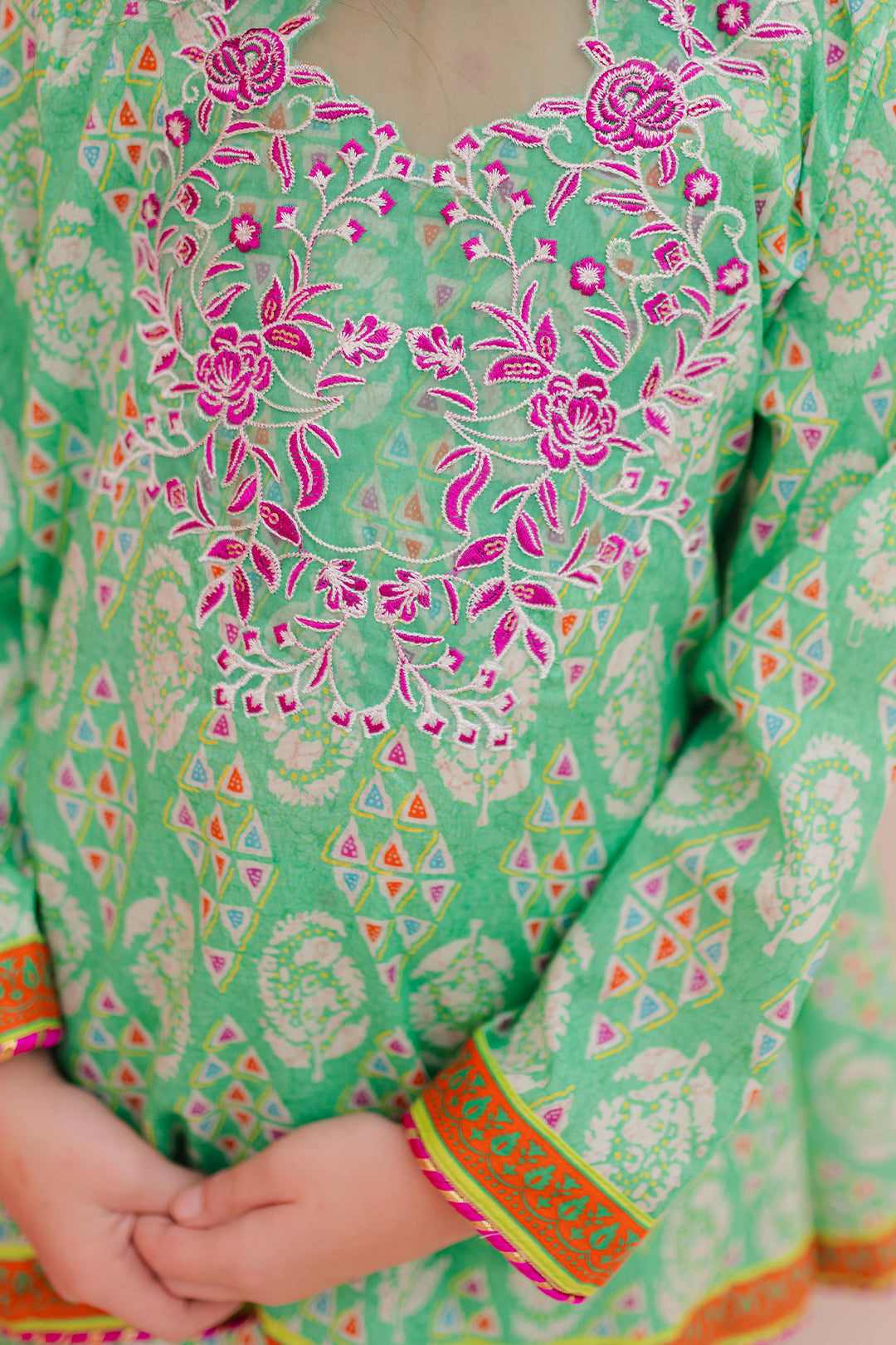 Zellbury Girls | 2 Piece Lawn | Embroidered Kurta Trouser - 2469 - Libasekhas