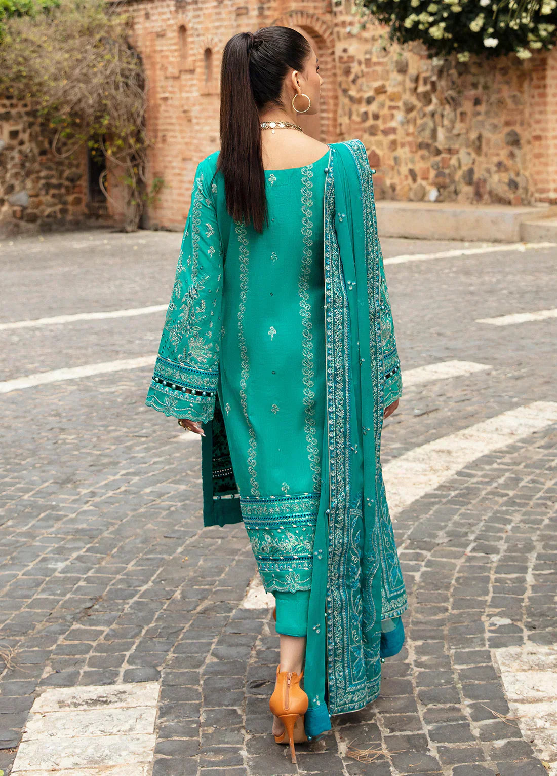 Gulaal | Luxury Lawn 24 | CIANA (GL-LL-24V1-08) - House Of Anaya
