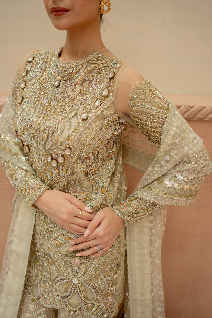 Mysie by Tahira | Arzu Formals 24 | Mantra