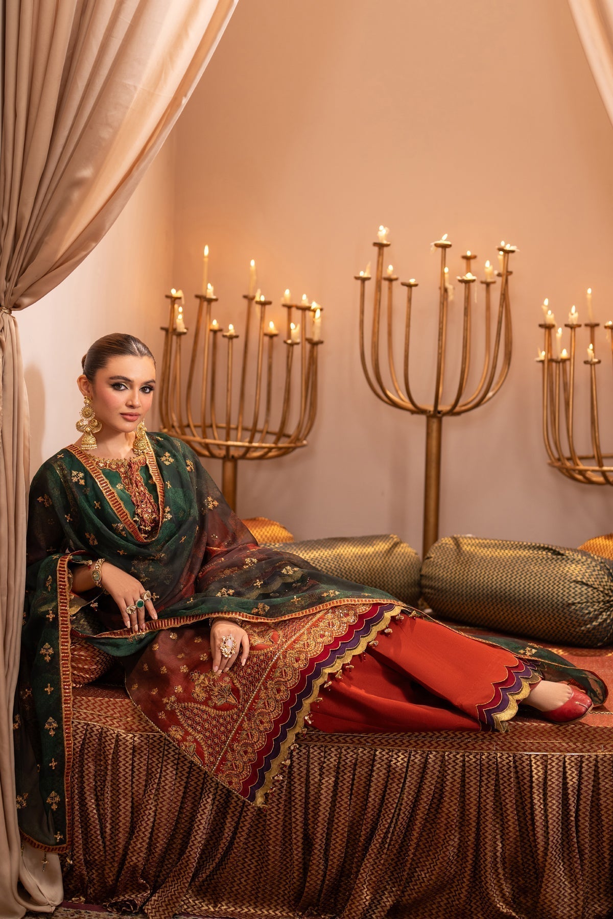 Alizeh | Jhalak Formals | AF-JHLK-02-HUSN - House Of Anaya