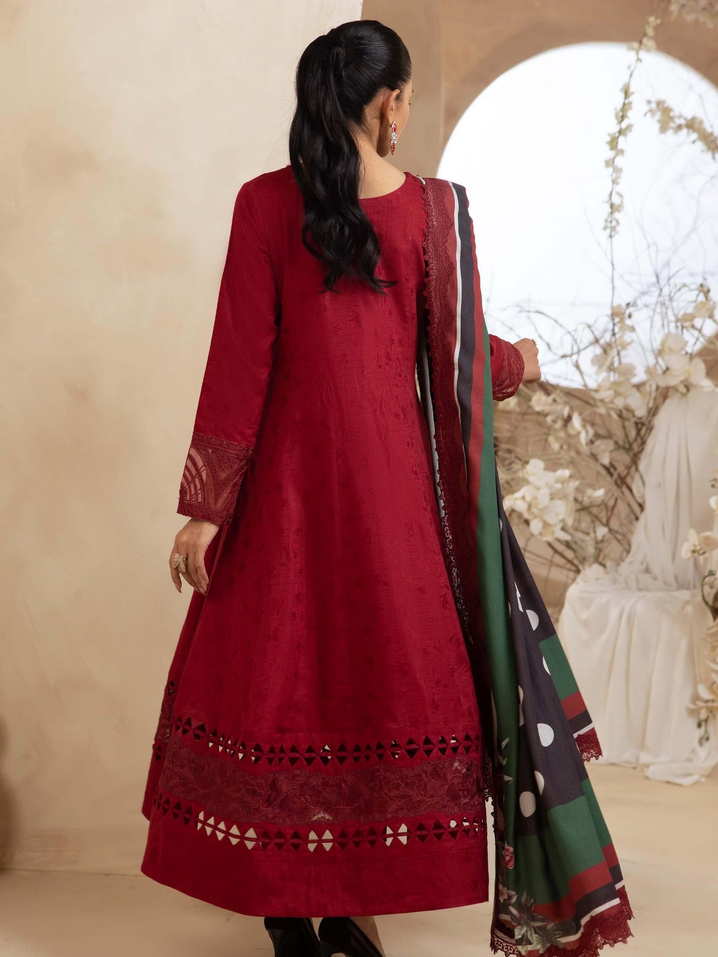 IZNIK Embroidered Winter Viscose 3Pc Suit ILW-01 Fiorella - House Of Anaya