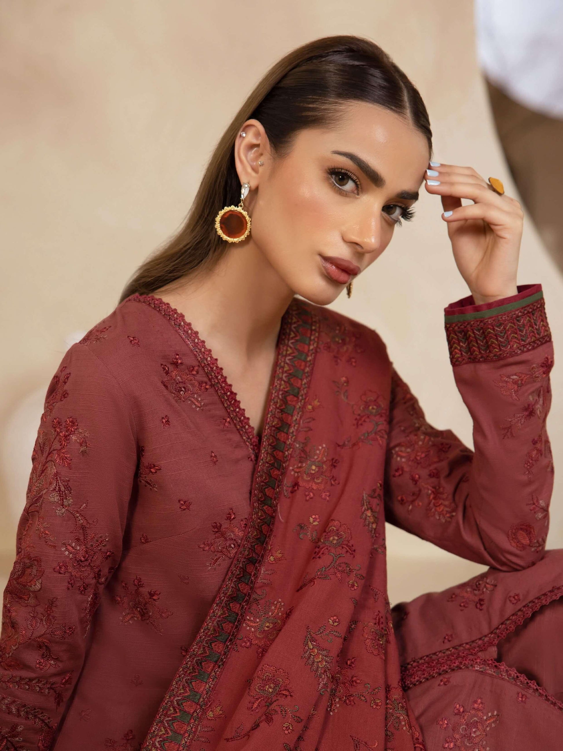 IZNIK Embroidered Winter Khaddar 3Pc Suit ILW-10 Lithe - House Of Anaya