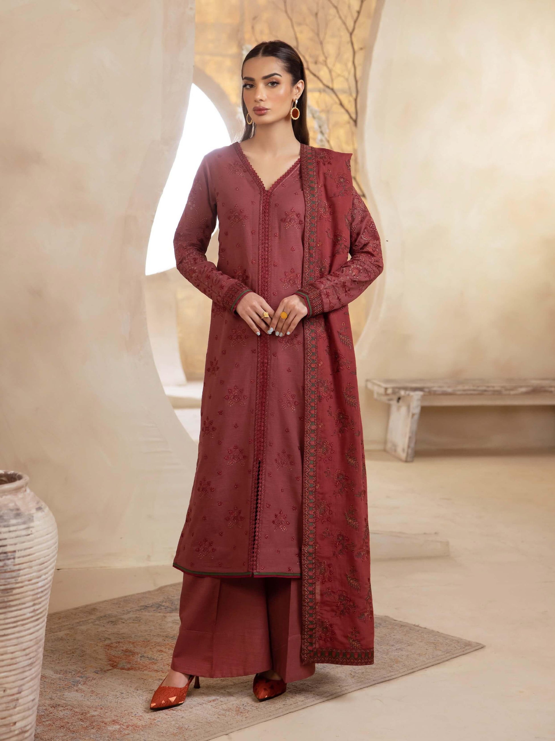 IZNIK Embroidered Winter Khaddar 3Pc Suit ILW-10 Lithe - House Of Anaya