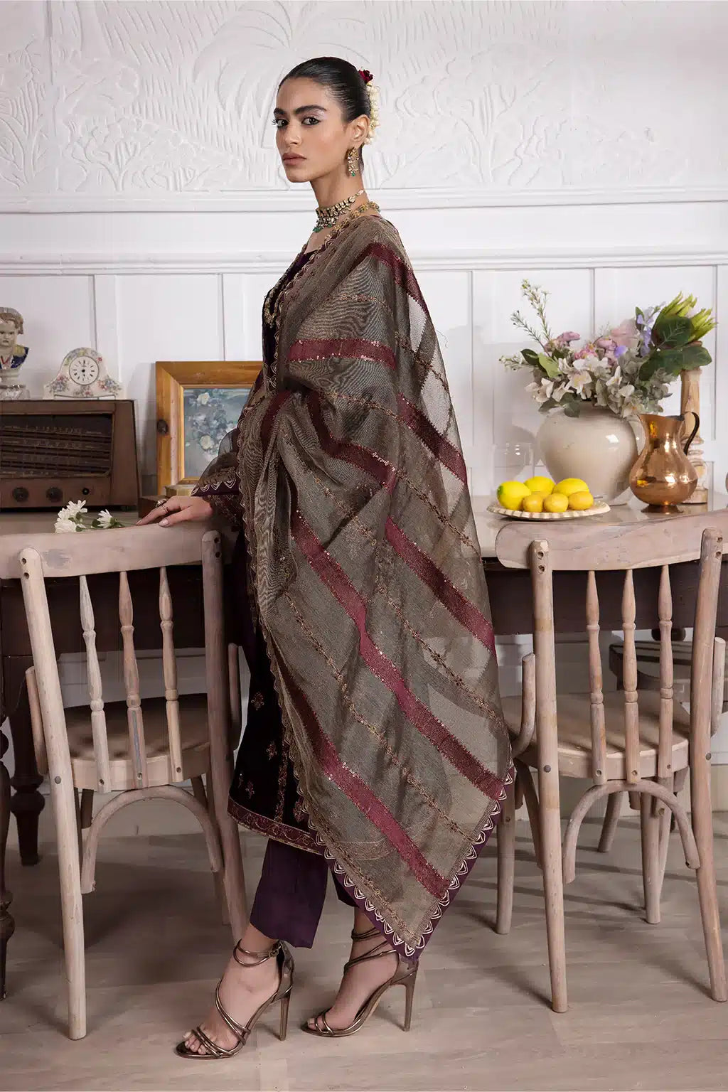 Iznik | Festive Velvet 23 | IV-23 SEHER - House Of Anaya