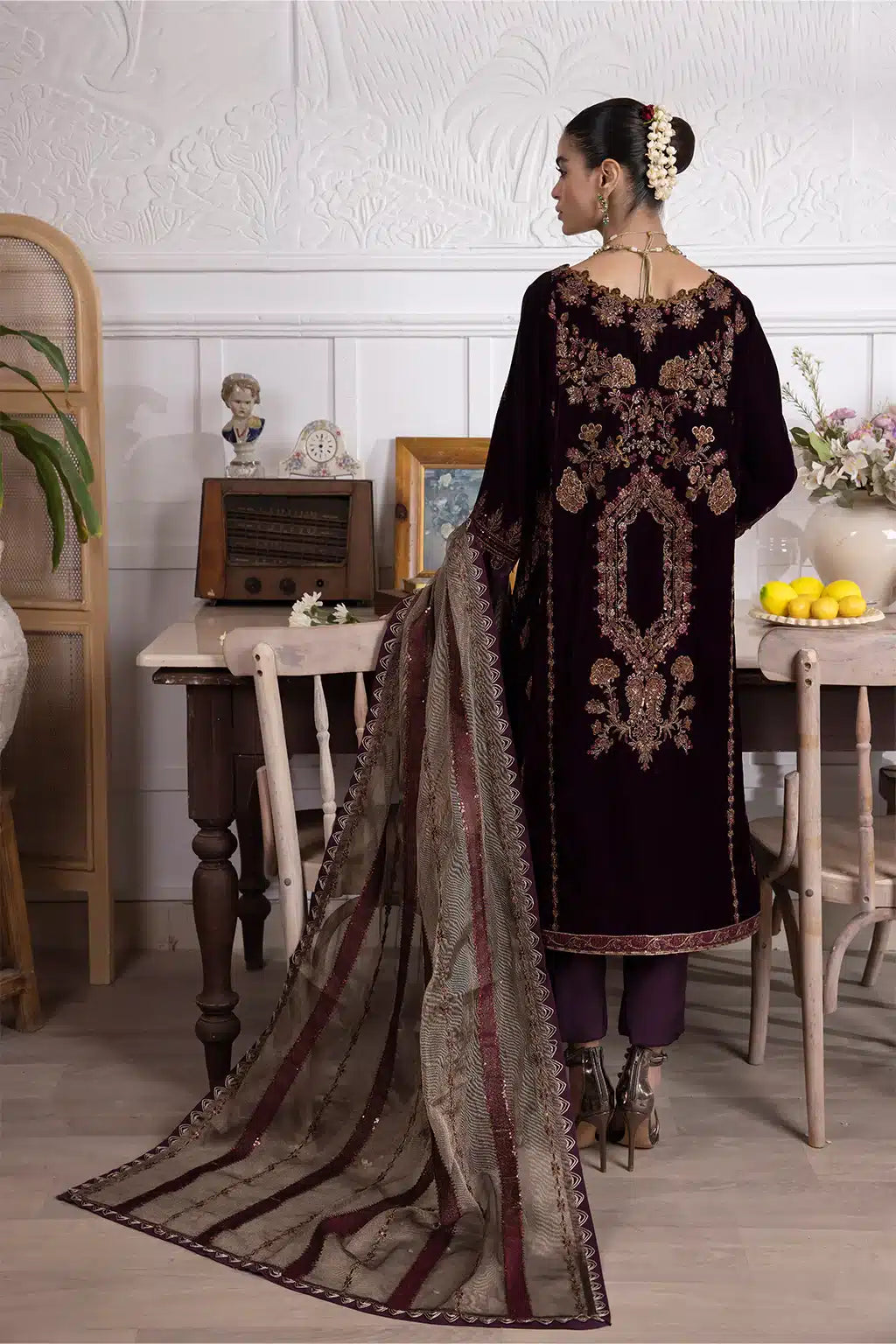 Iznik | Festive Velvet 23 | IV-23 SEHER - House Of Anaya
