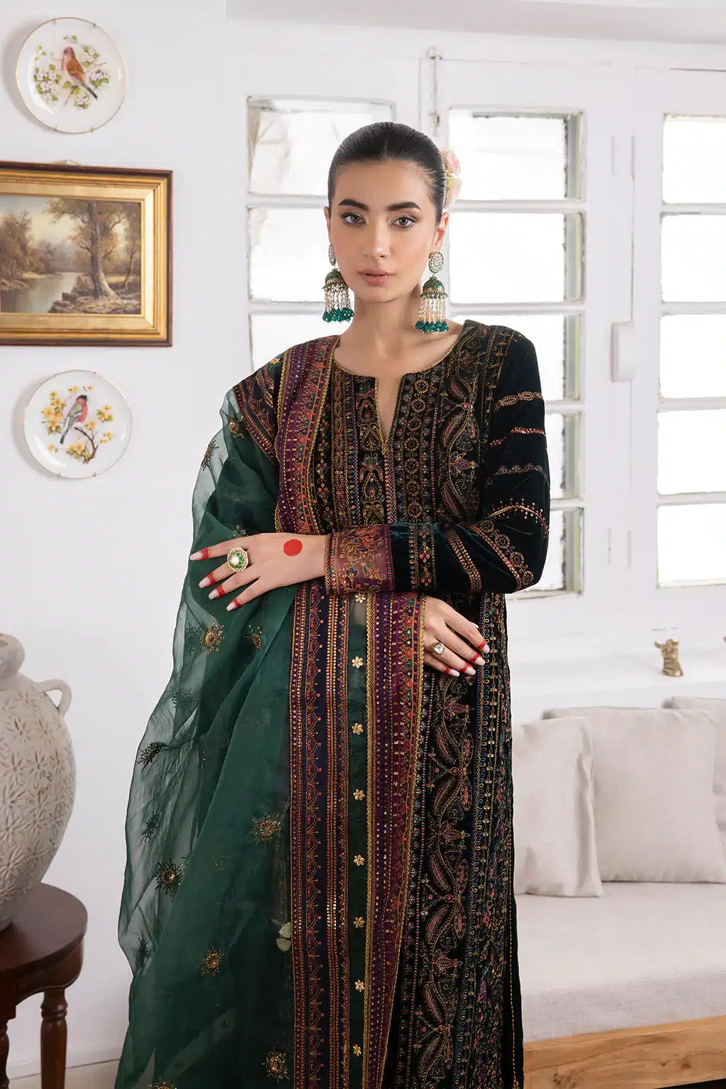 Iznik | Festive Velvet 23 | IV-22 HUSHAIMA - House Of Anaya