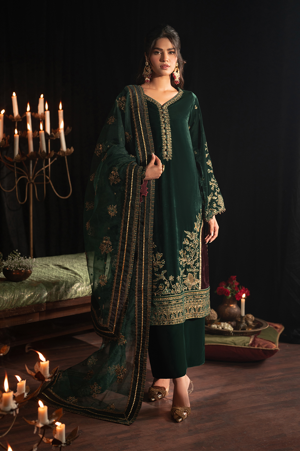 Iznik | Exclusive Velvet | IV-48 - House Of Anaya