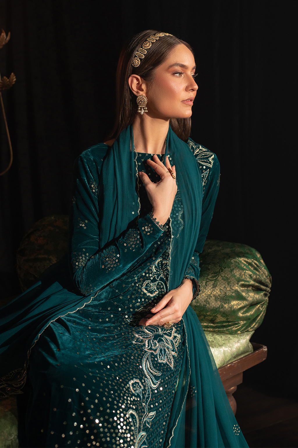 Iznik | Exclusive Velvet | IV-47 - House Of Anaya