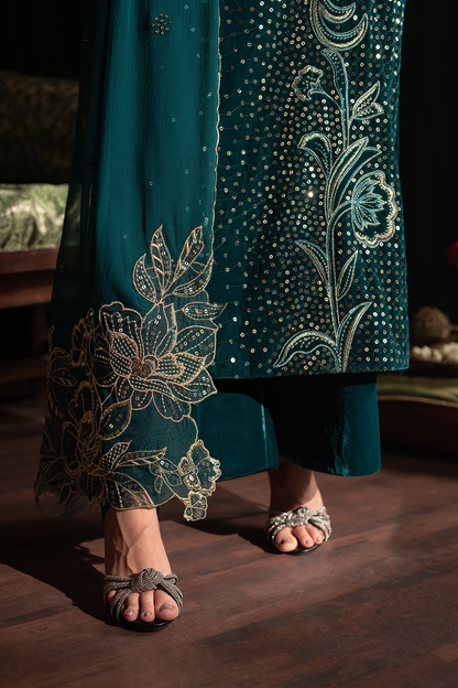Iznik | Exclusive Velvet | IV-47 - House Of Anaya