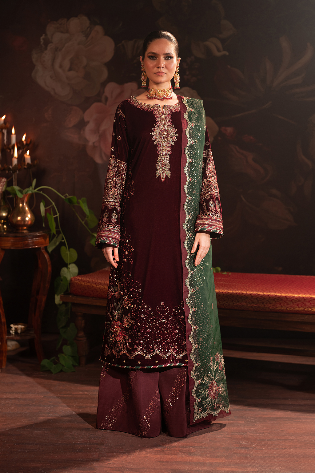Iznik | Exclusive Velvet | IV-39 - House Of Anaya