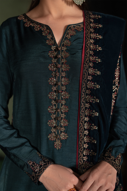 Iznik | Exclusive Velvet | IV-50 - House Of Anaya