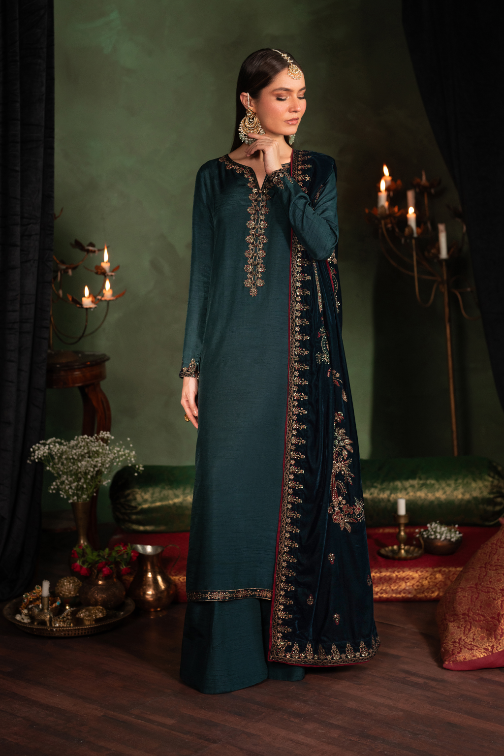 Iznik | Exclusive Velvet | IV-50 - House Of Anaya