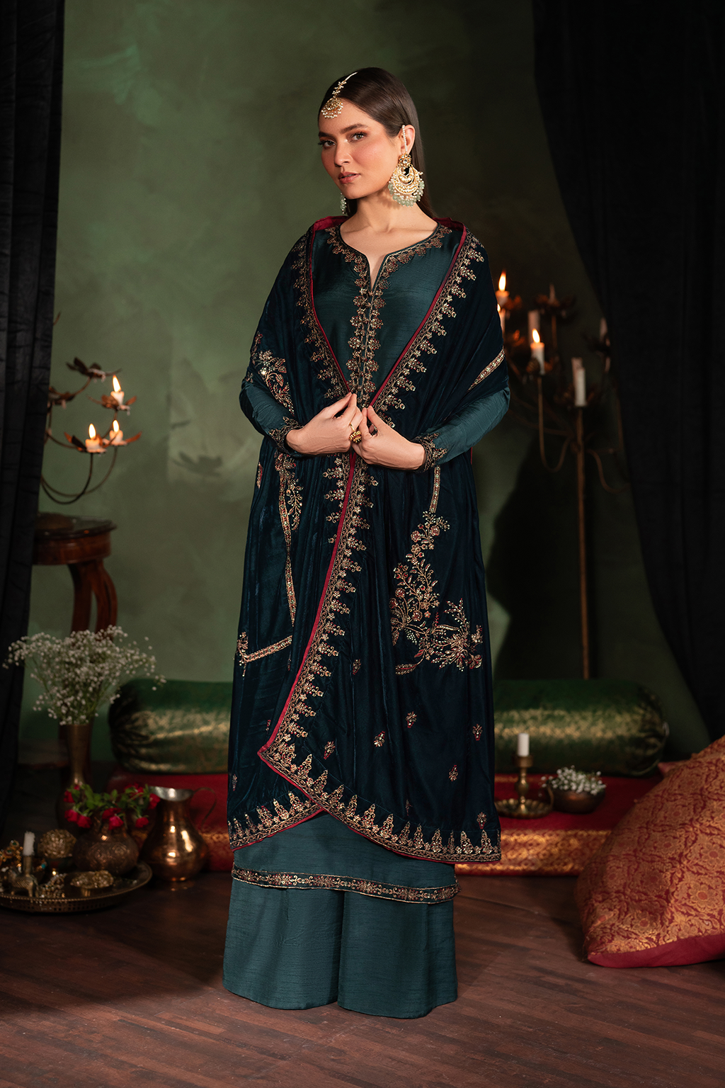 Iznik | Exclusive Velvet | IV-50 - House Of Anaya