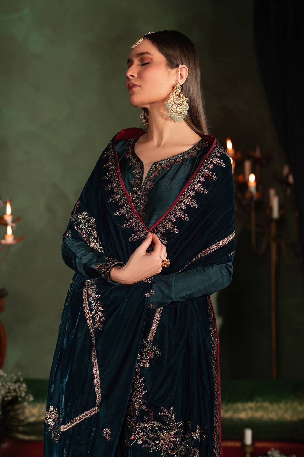 Iznik | Exclusive Velvet | IV-50 - House Of Anaya