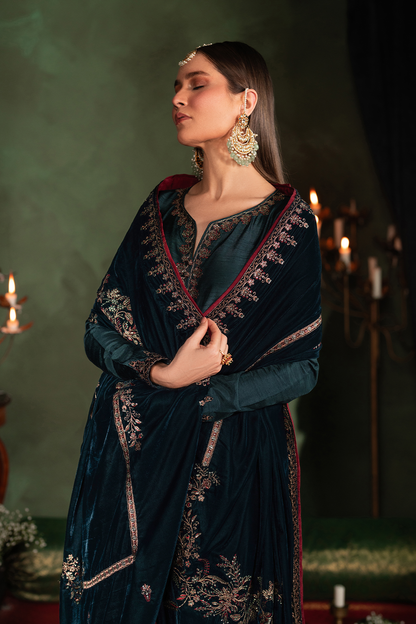 Iznik | Exclusive Velvet | IV-50 - House Of Anaya