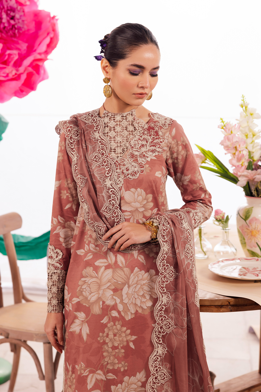 Iznik | Dahlia Embroidered Lawn | DL-12 - House Of Anaya