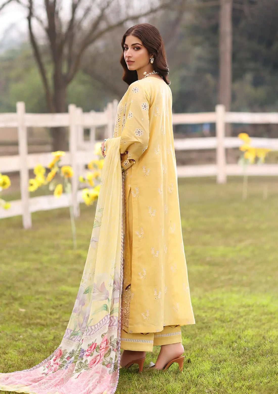 Kahf Premium | Festive Lawn 24 | KFL-05 SAHAR - House Of Anaya