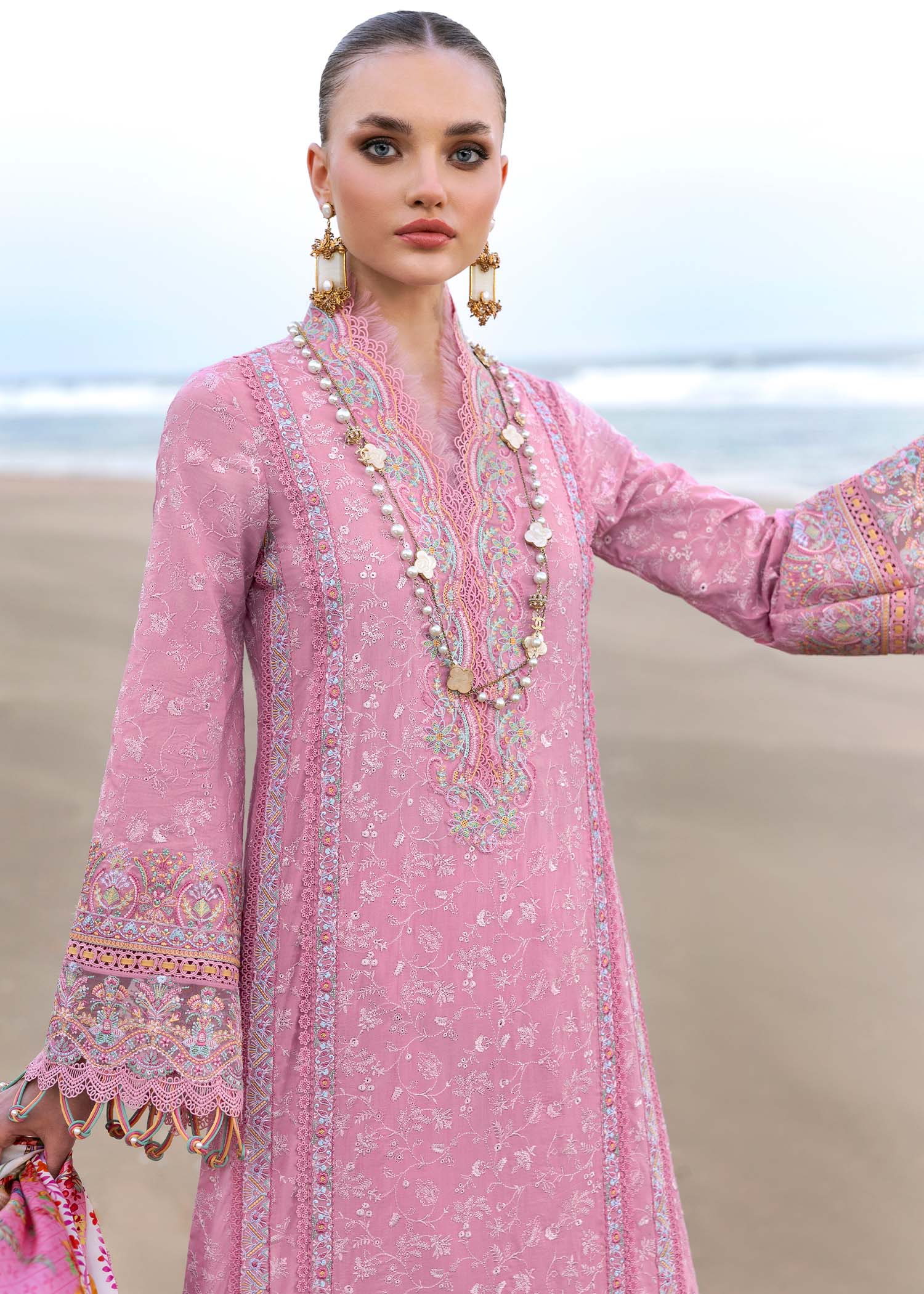 Kanwal Malik | Elysia Luxury Lawn 25 | Ariana