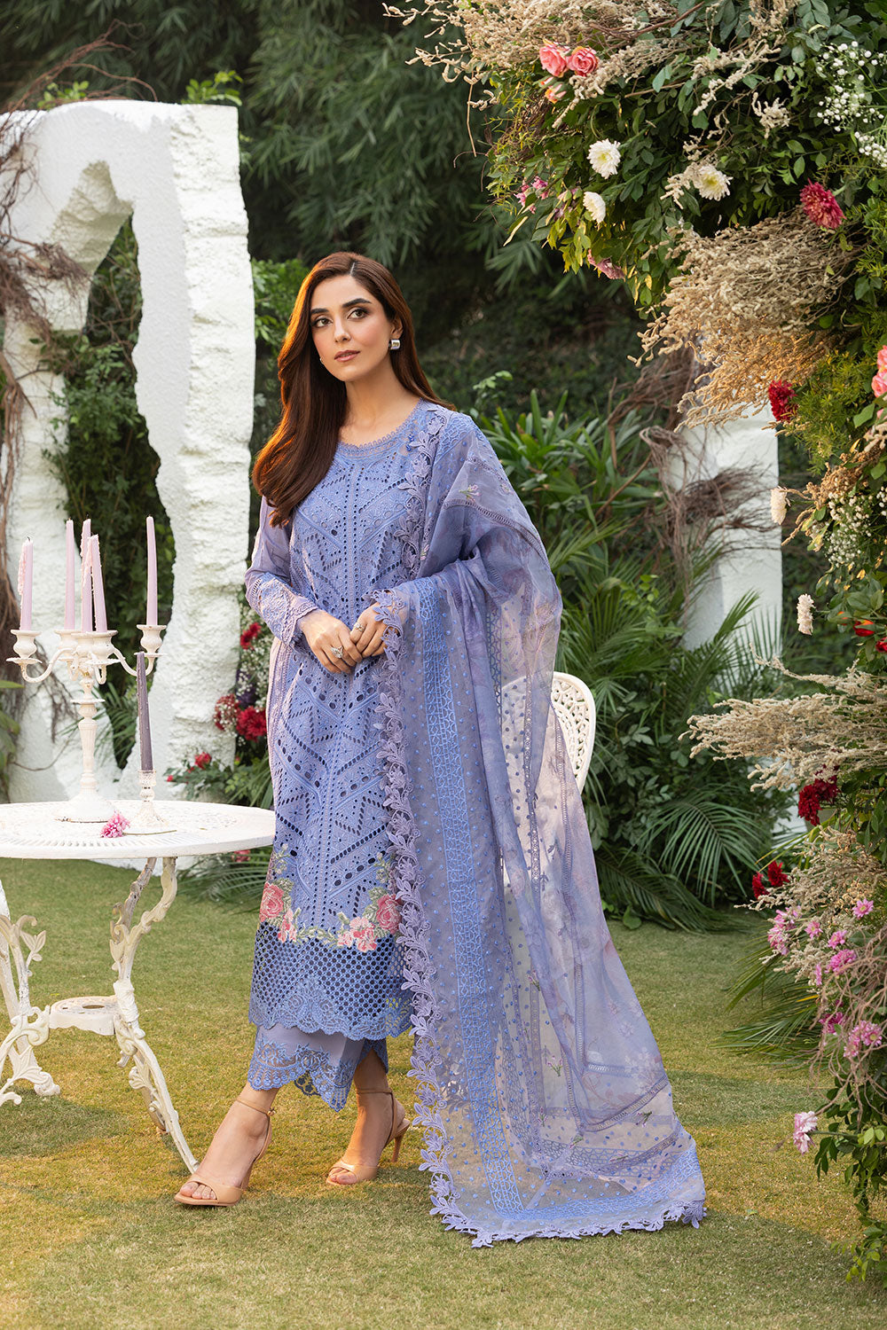 Sobia Nazir | Luxury Lawn 25 | 10B - House Of Anaya