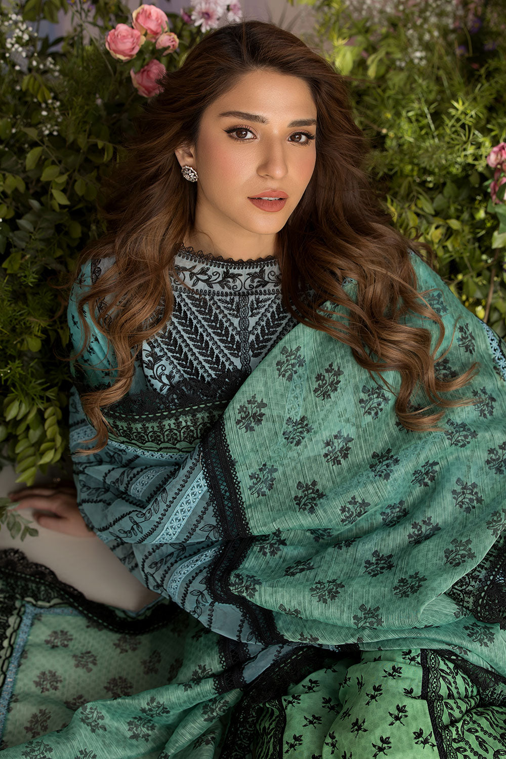 Sobia Nazir | Luxury Lawn 25 | 12A - House Of Anaya