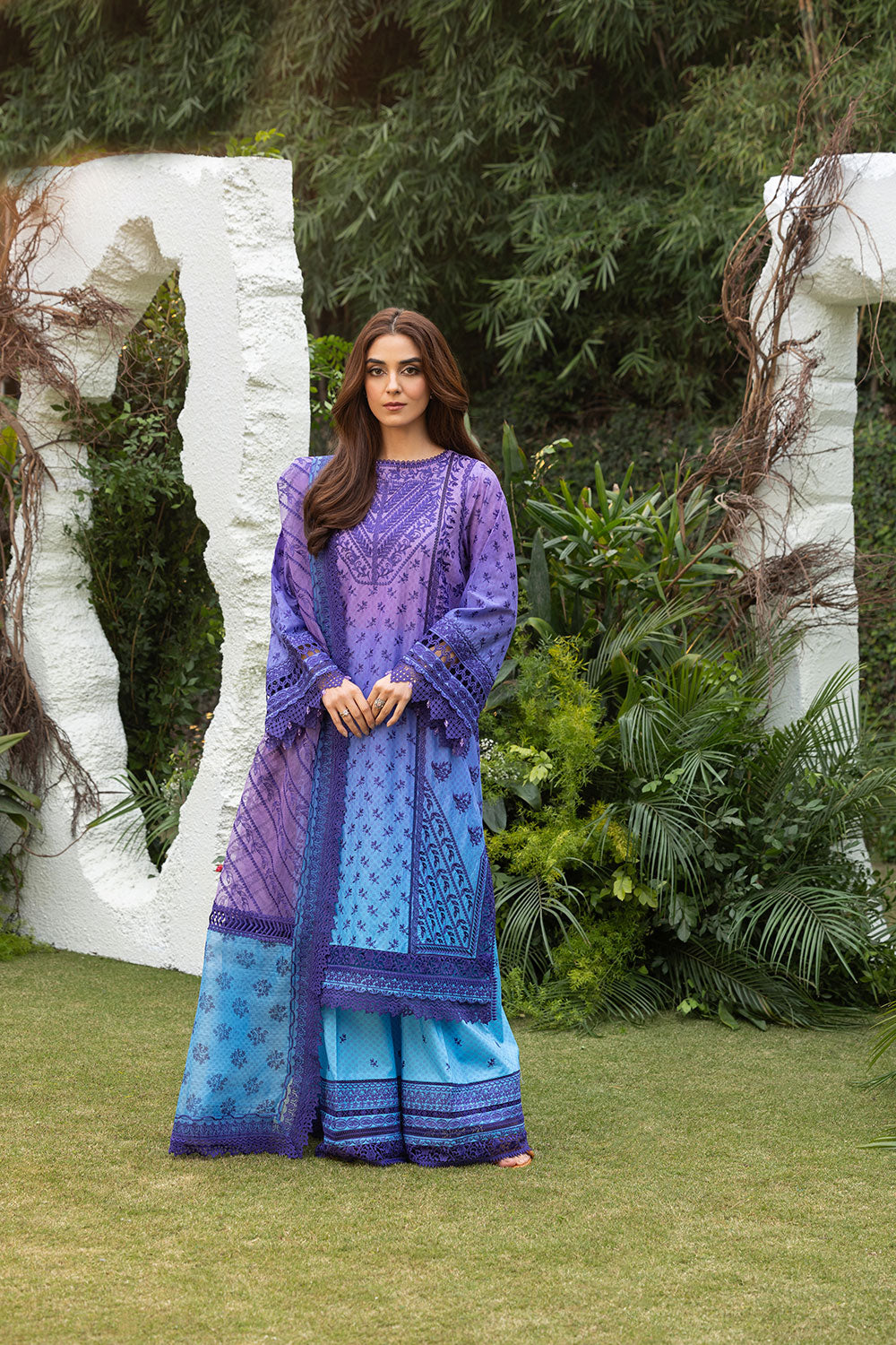 Sobia Nazir | Luxury Lawn 25 | 12B - House Of Anaya