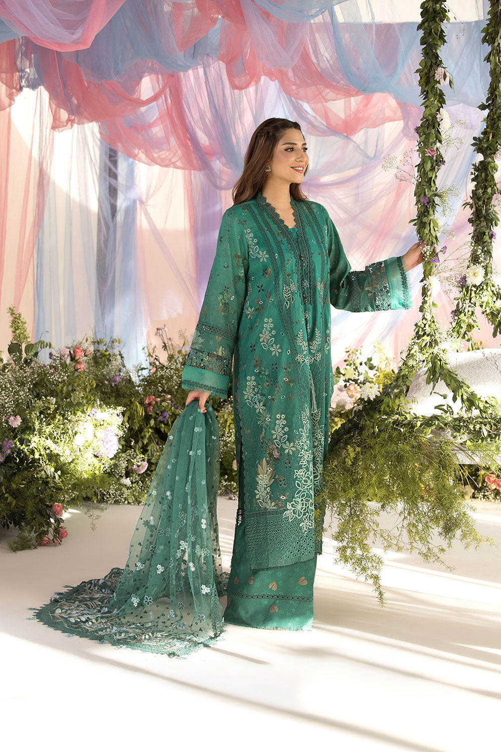 Sobia Nazir | Luxury Lawn 25 | 15B - House Of Anaya