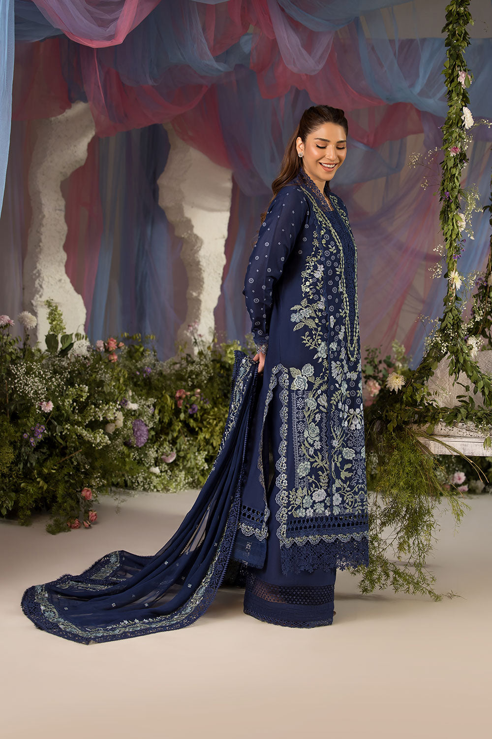 Sobia Nazir | Luxury Lawn 25 | 8A - House Of Anaya