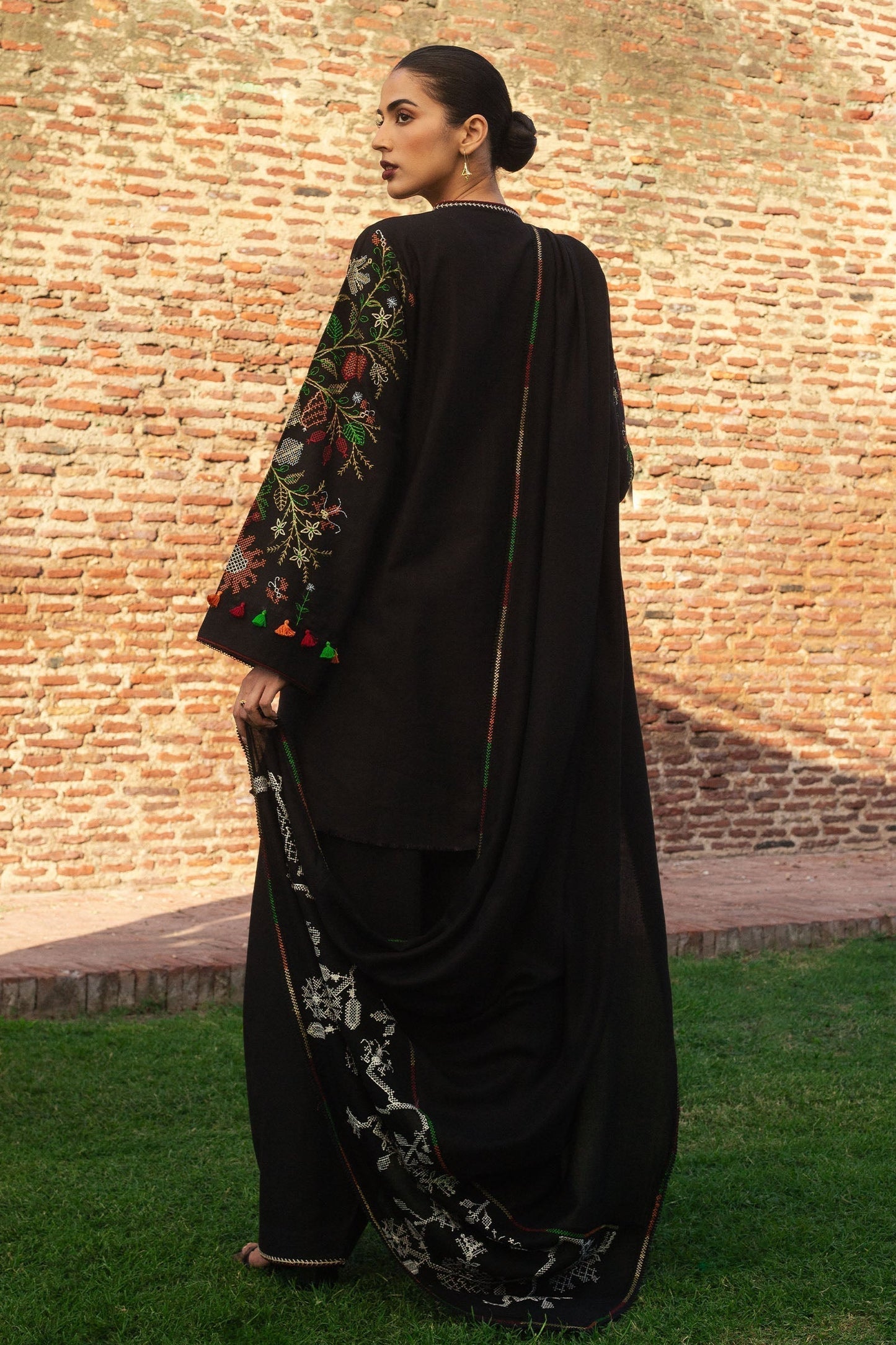 Zara Shahjahan | Winter 24 |  LALEH-D4 - House Of Anaya