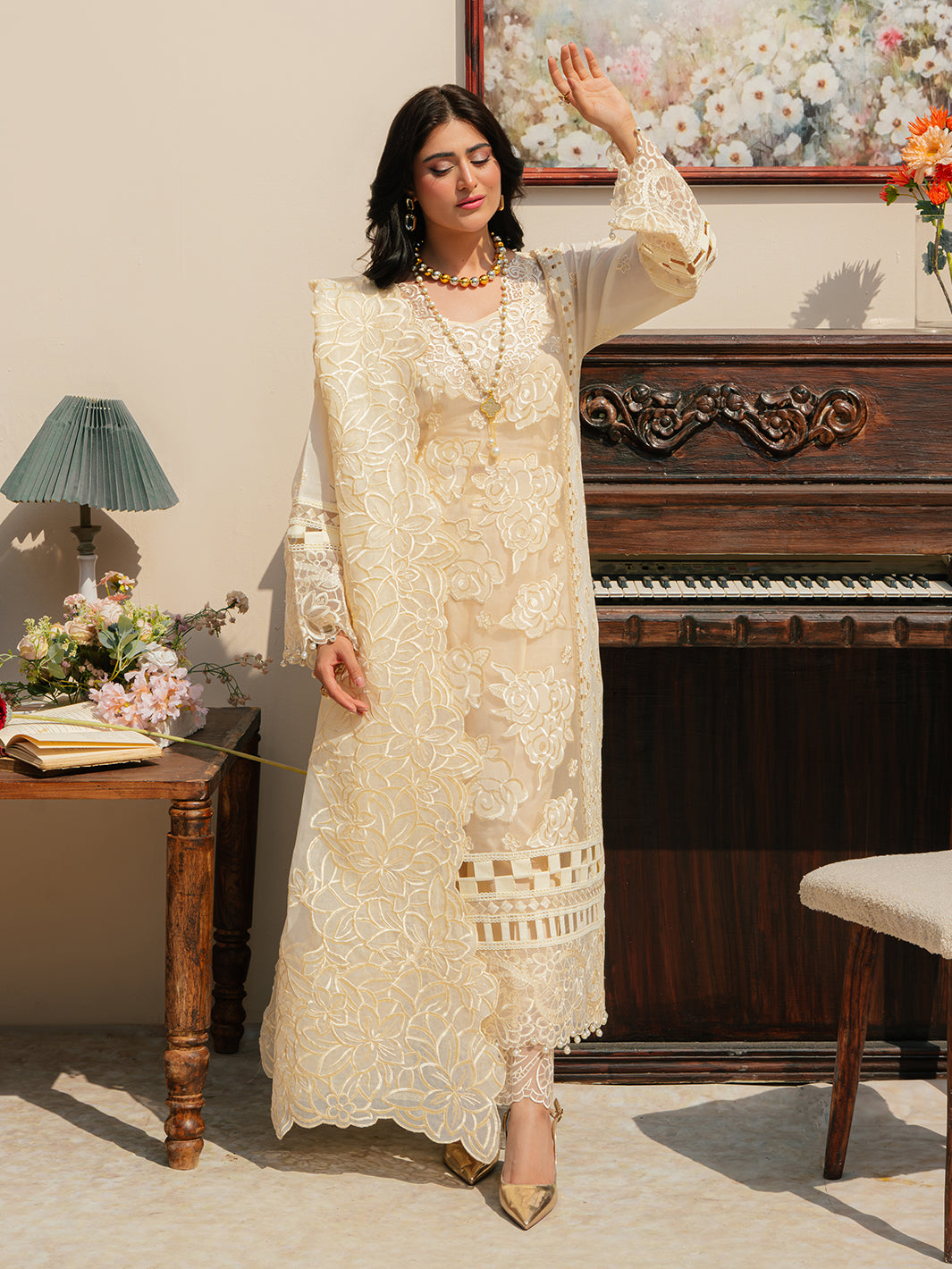 Mahnur | Allenura Luxury Lawn 24 | LUMINARY - House Of Anaya