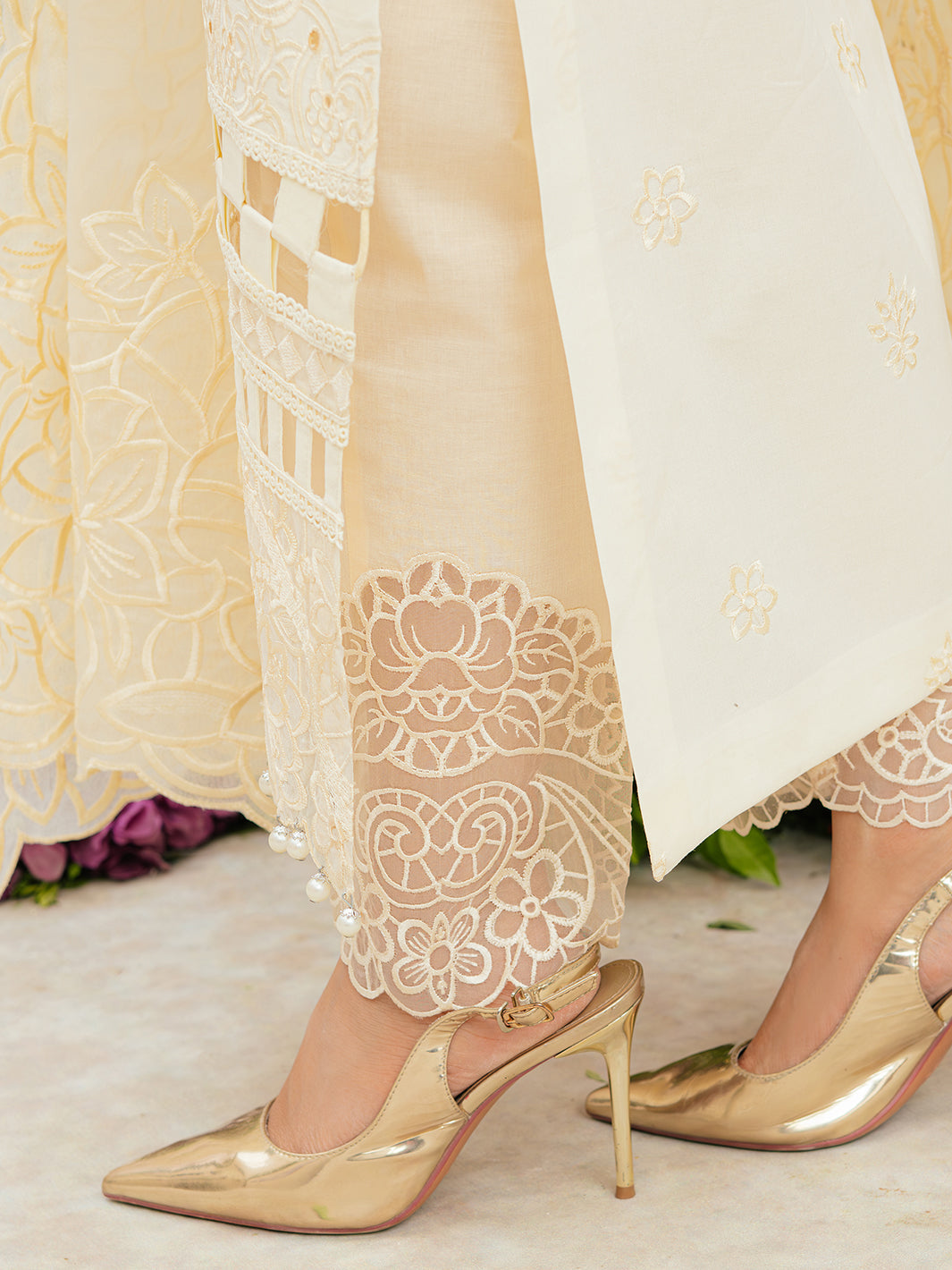 Mahnur | Allenura Luxury Lawn 24 | LUMINARY - House Of Anaya
