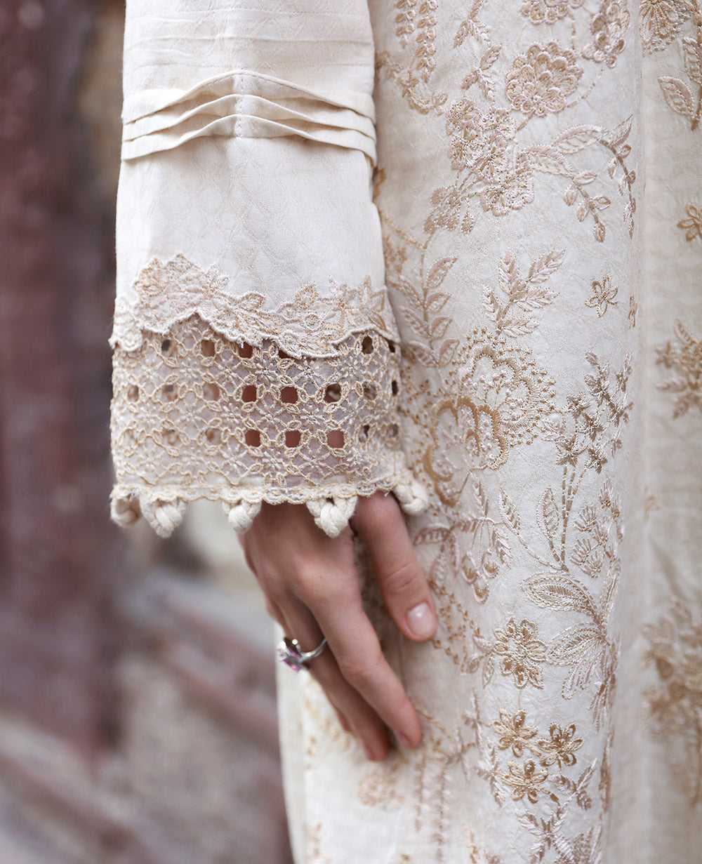 Republic Womenswear | Embroidered Pret 24 | Noar (M-132)