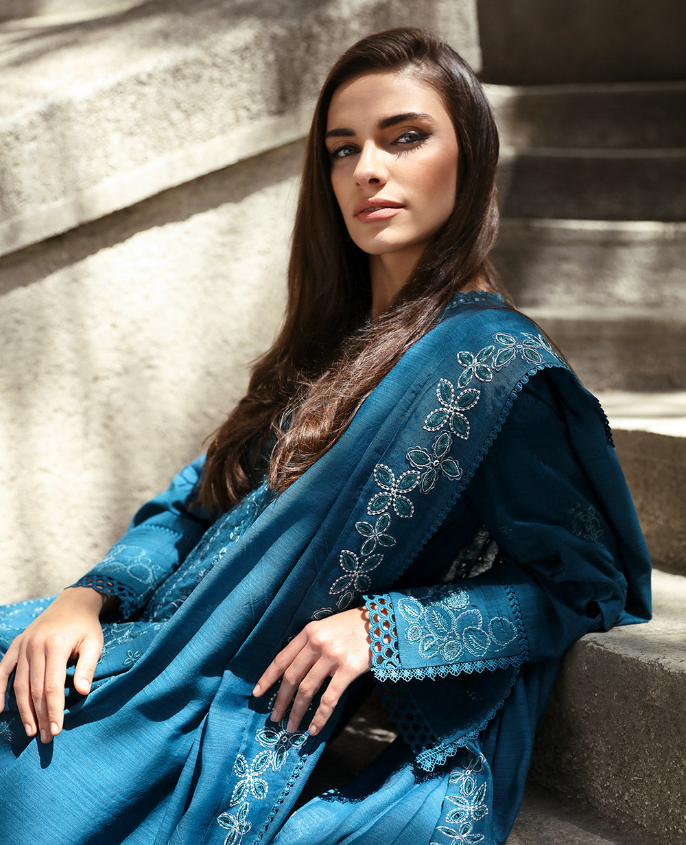 Republic Womenswear | Embroidered Pret 24 | Kaź (M-137)