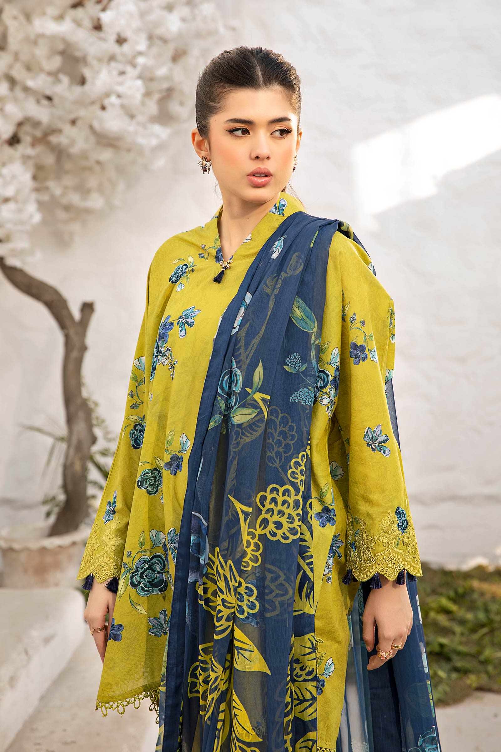 Maria B | M Basic Summer Lawn 25 | MB-CUS25-702A