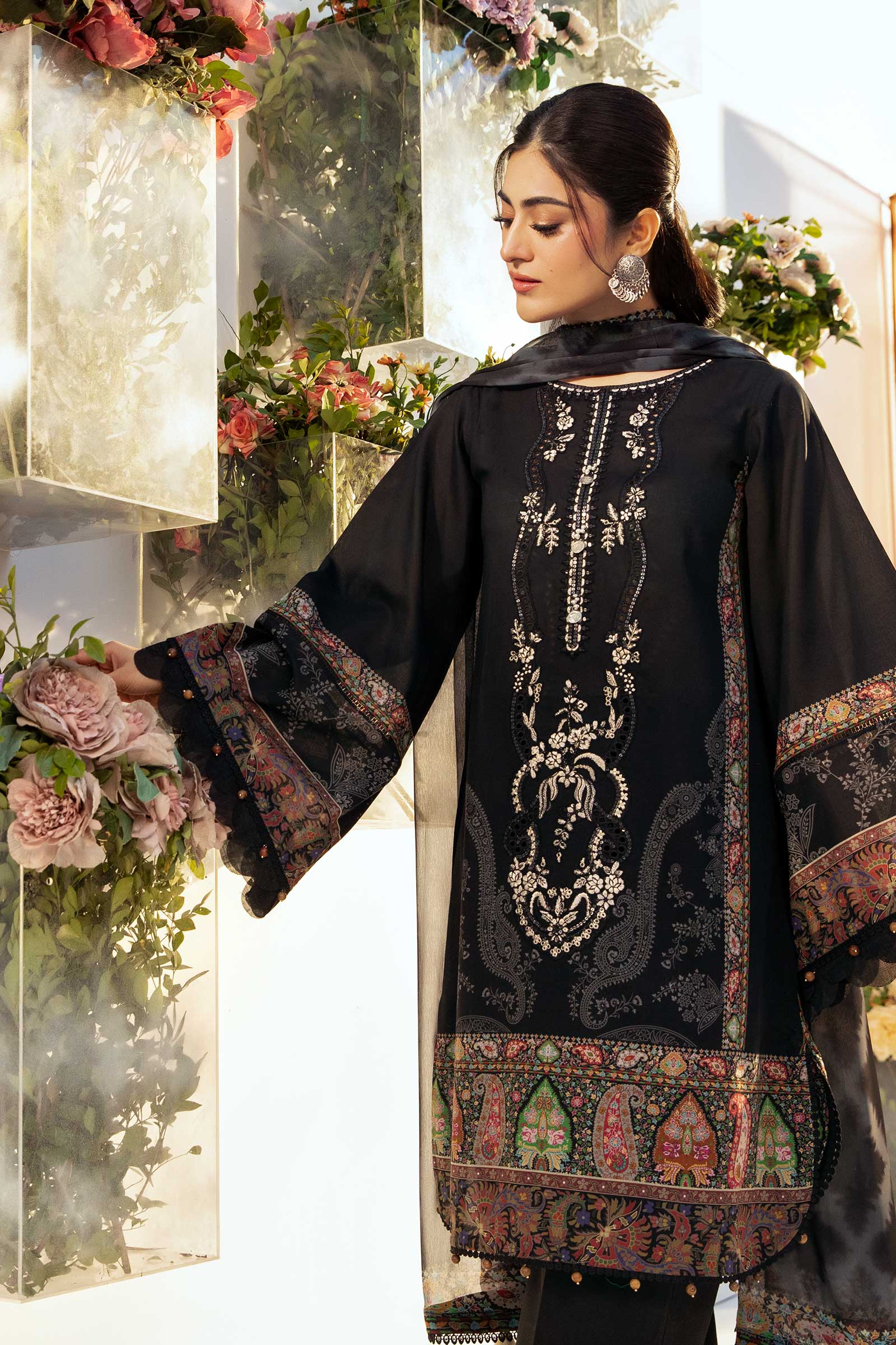Maria B | M Basic Summer Lawn 25 | MB-CUS25-703A