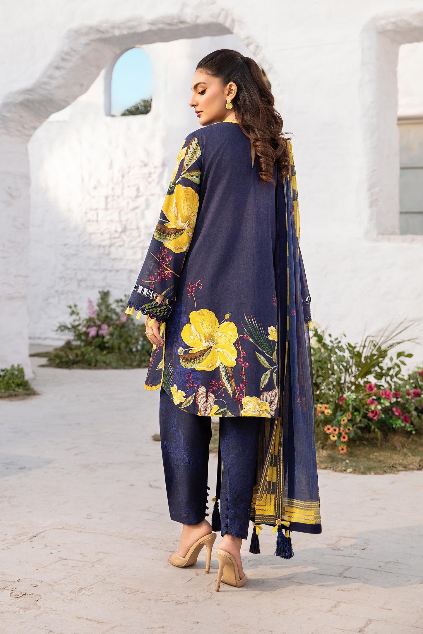 Maria B | M Basic Summer Lawn 25 | MB-CUS25-710B