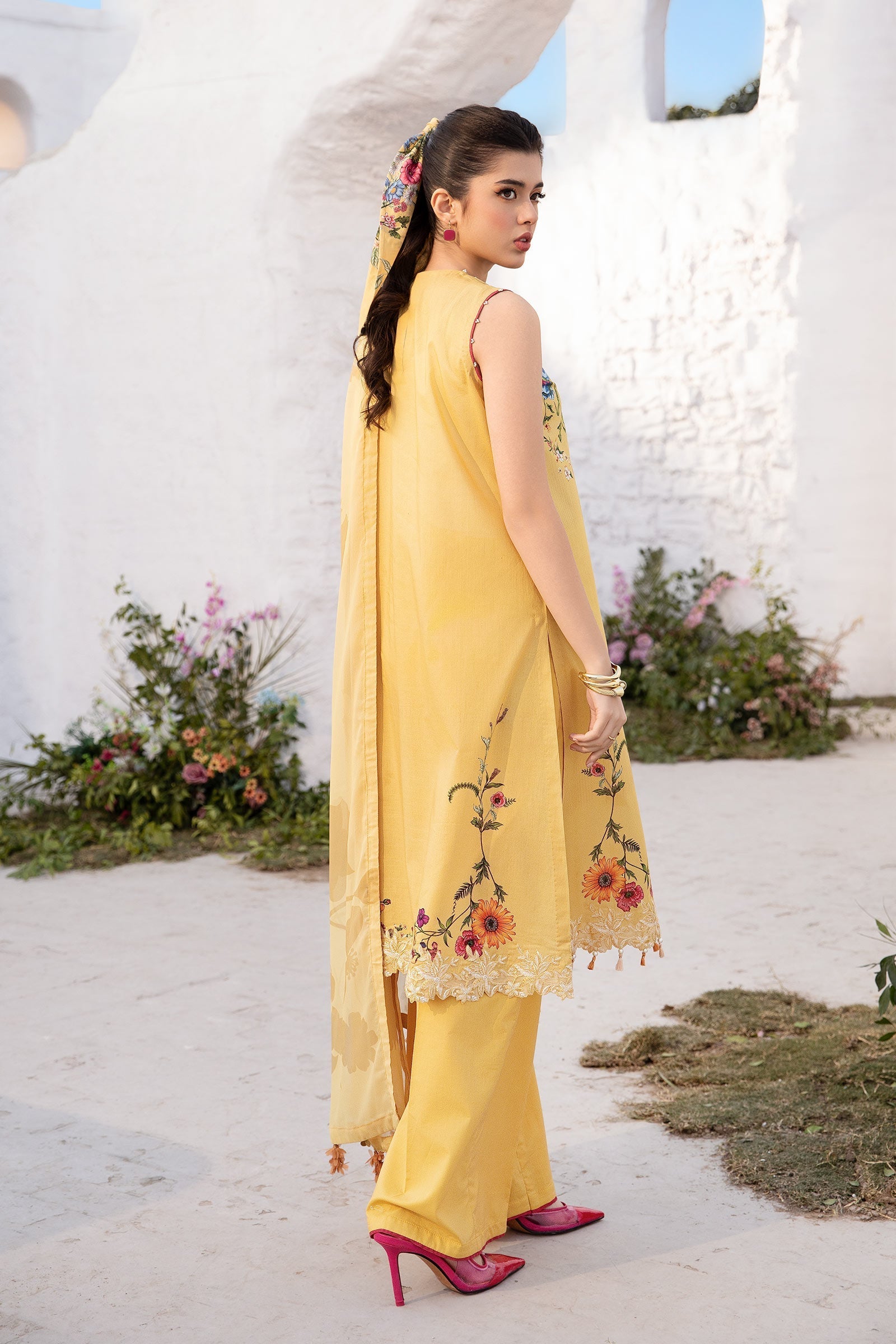 Maria B | M Basic Summer Lawn 25 | MB-CUS25-712A