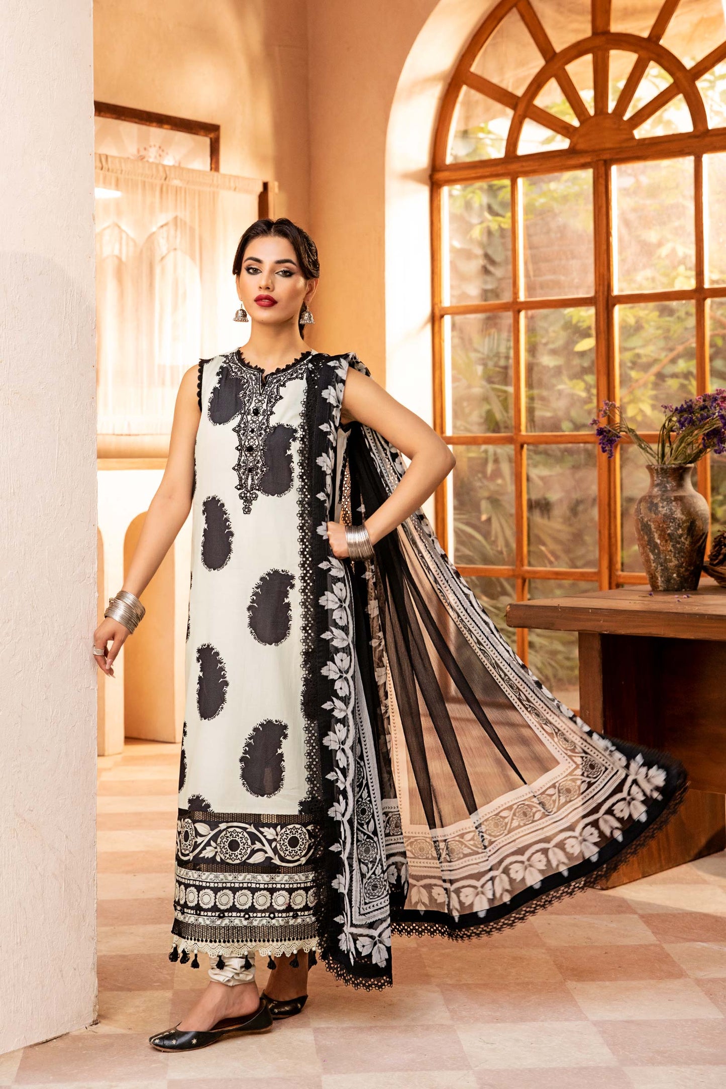 Maria B | Eid Basic Lawn | MB-CUS25-911B