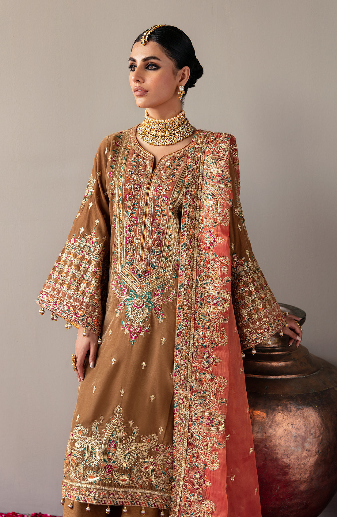 Emaan Adeel Makhmal Embroidered Velvet 3Pc Suit MK-07 MERAKI - Riwayat-e-khas