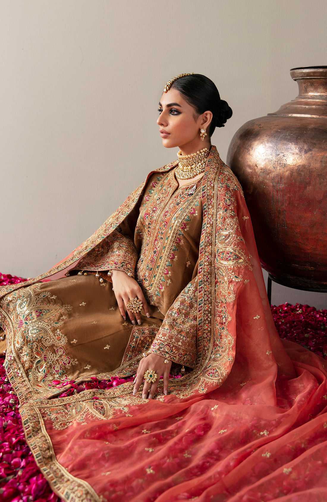 Emaan Adeel Makhmal Embroidered Velvet 3Pc Suit MK-07 MERAKI - Riwayat-e-khas