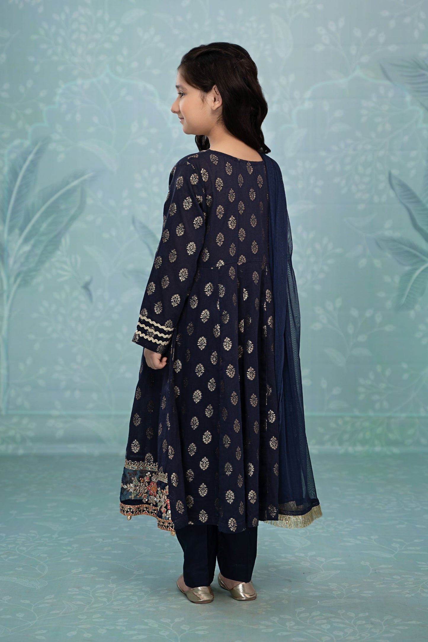 Maria B | 3 Piece Embroidered Suit | MKD-EF23-31R1 - Libasekhas