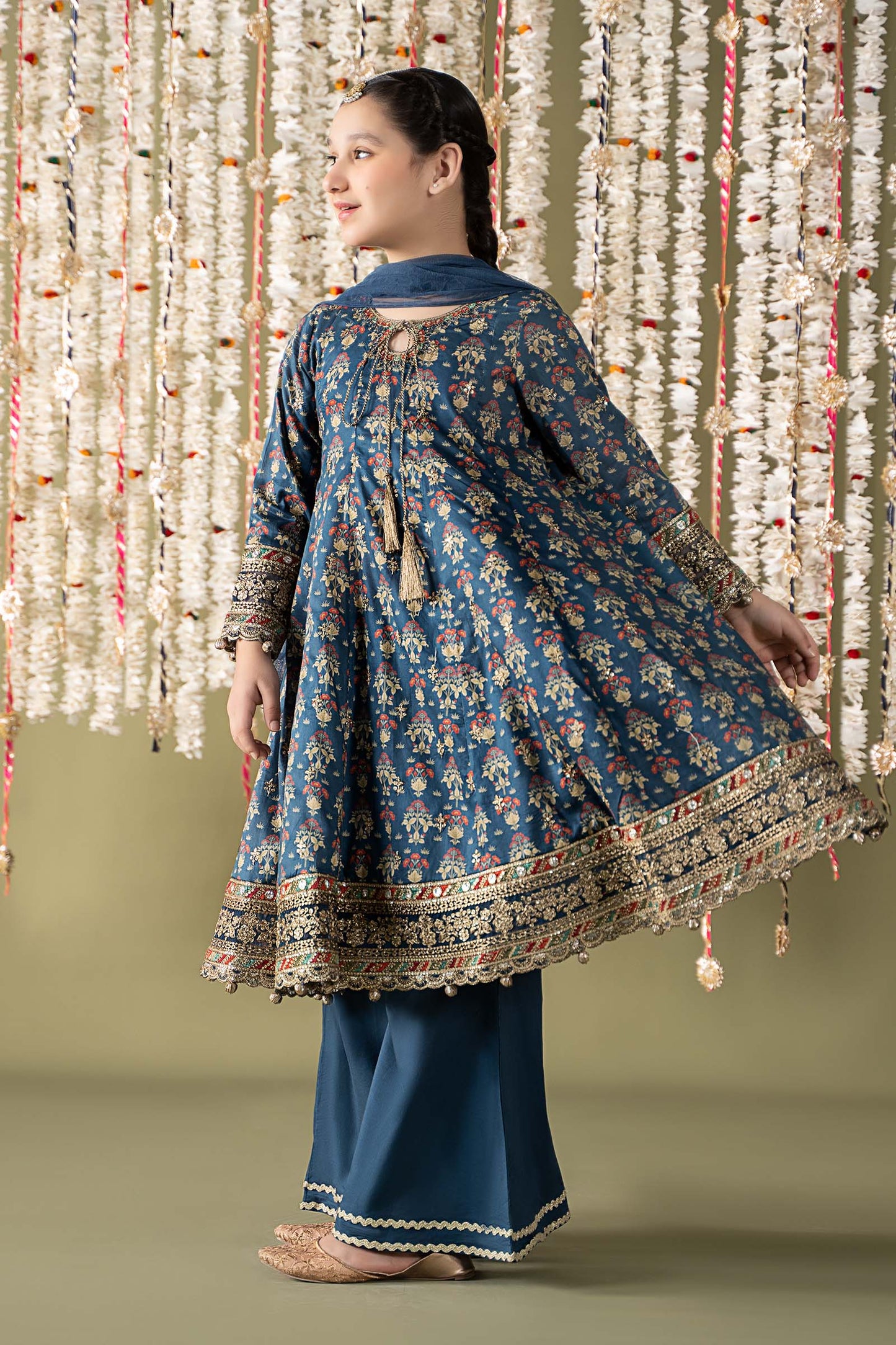 Maria B | 3 Piece Embroidered Lawn Suit | MKD-EF25-05 - Libasekhas