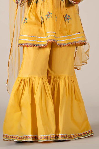 Maria B | 3 Piece Embroidered Lawn Suit | MKD-EF25-15 - Libasekhas