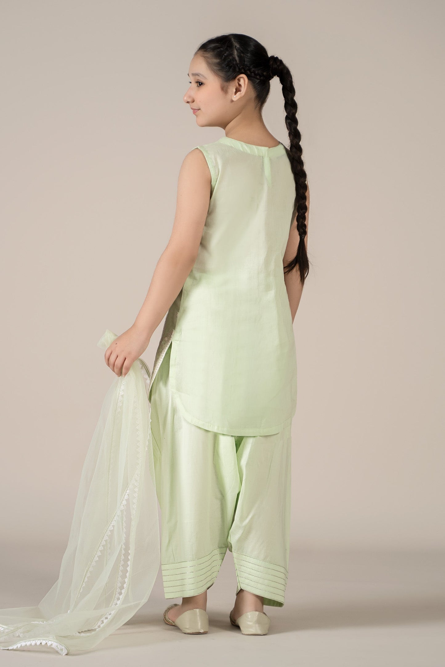 Maria B | 3 Piece Embroidered Lawn Suit | MKD-EF25-60 - Libasekhas